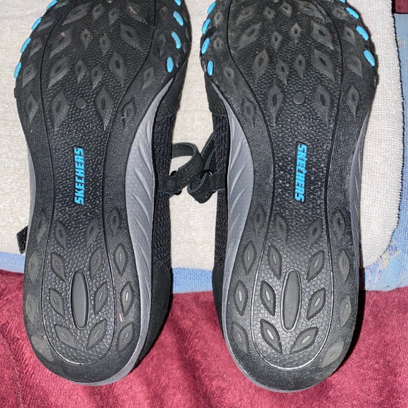 SKECHERS Shoes - Picture 5 of 5